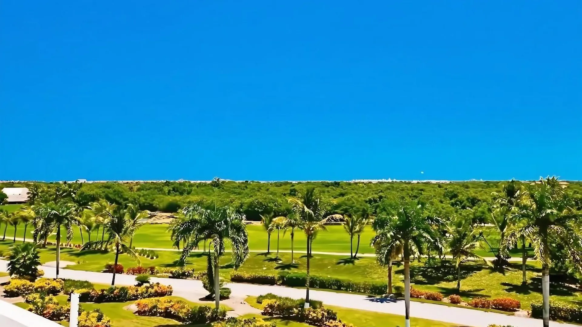 아파트 Cana Rock Condos Penthouse Vista Espectacular Golf & Jacuzzi B-336 푼타 카나